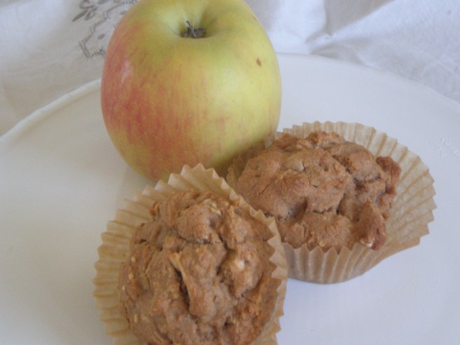 Summertime Apple Pie Muffins