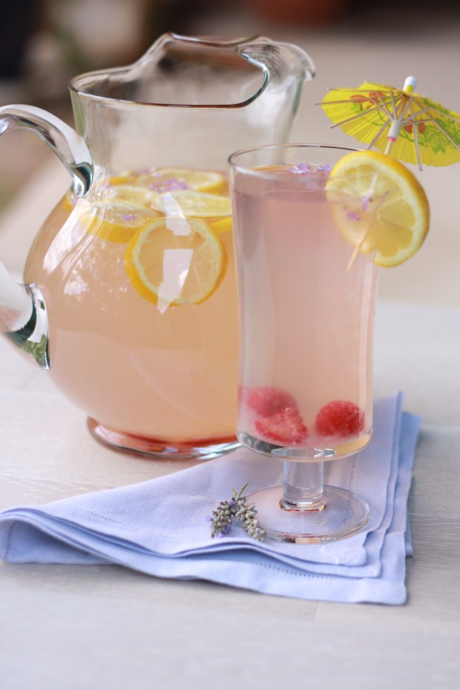 Lavender Lemonade - A delicious Summer drink